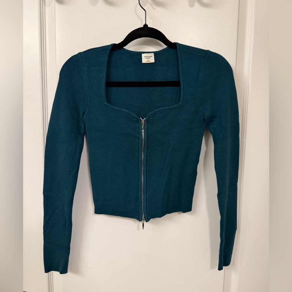 Abercrombie zip up top